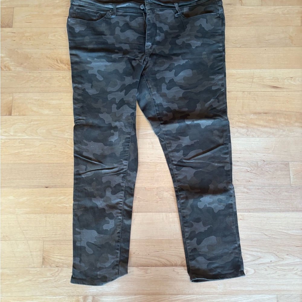 Signature by Levi Strauss Camouflage Women Jeans